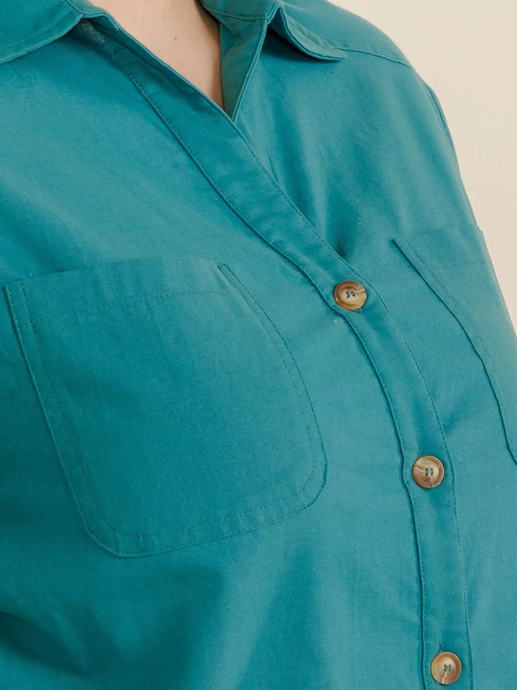 PLUS SIZE SHORT SLEEVE BUTTON UP FRONT POCKET TOP
