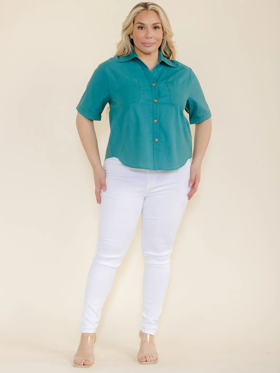PLUS SIZE SHORT SLEEVE BUTTON UP FRONT POCKET TOP