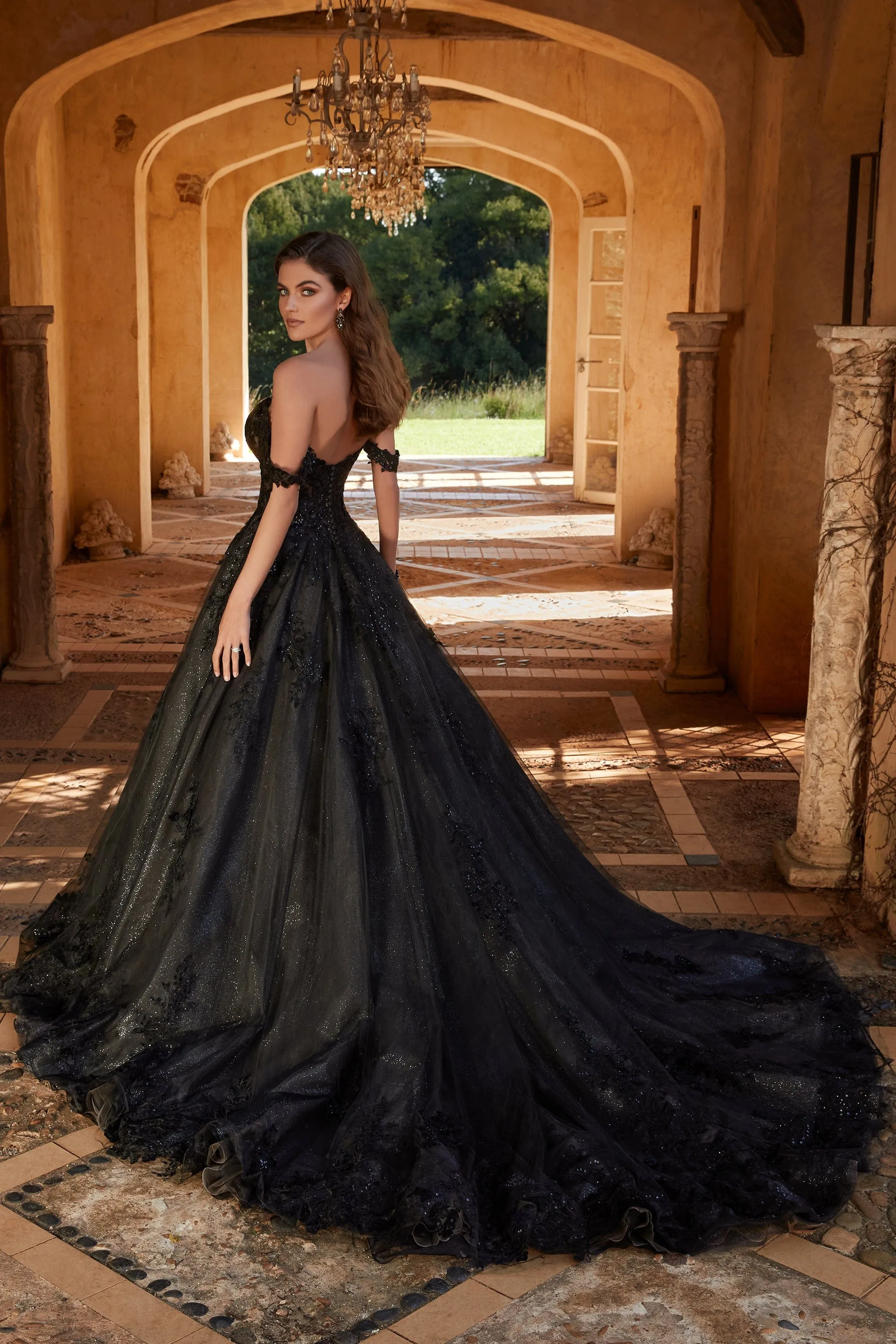 Sophia Tolli: Y12248 - Rebekah