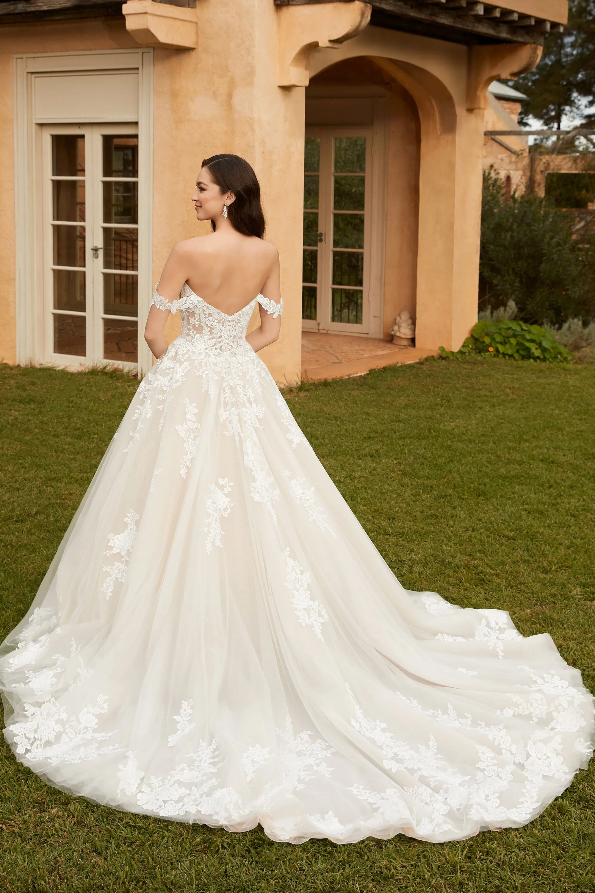 Sophia Tolli: Y12248 - Rebekah