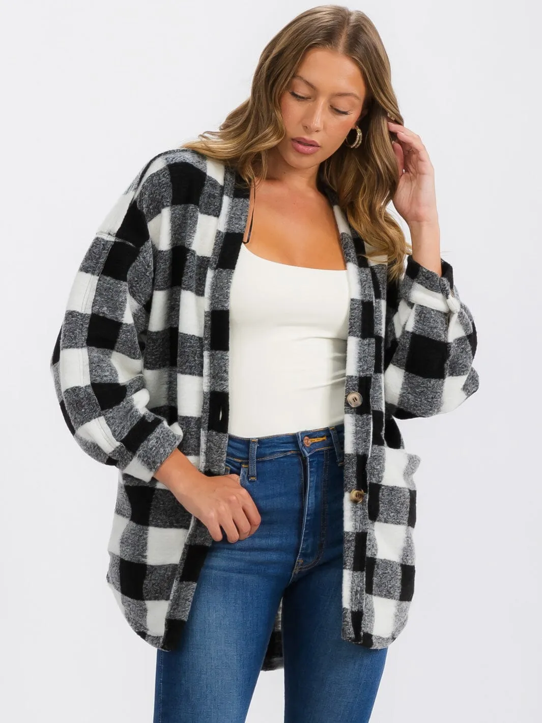 WOMEN'S LONG SLEEVE BUTTON CLOSURE FRONT POCKETS PLAID JACKET