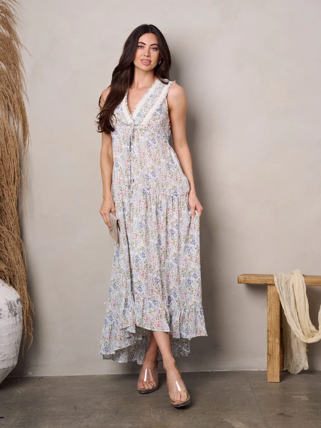 WOMEN'S SLEEVELESS V-NECK FLORAL MAXI DRESS